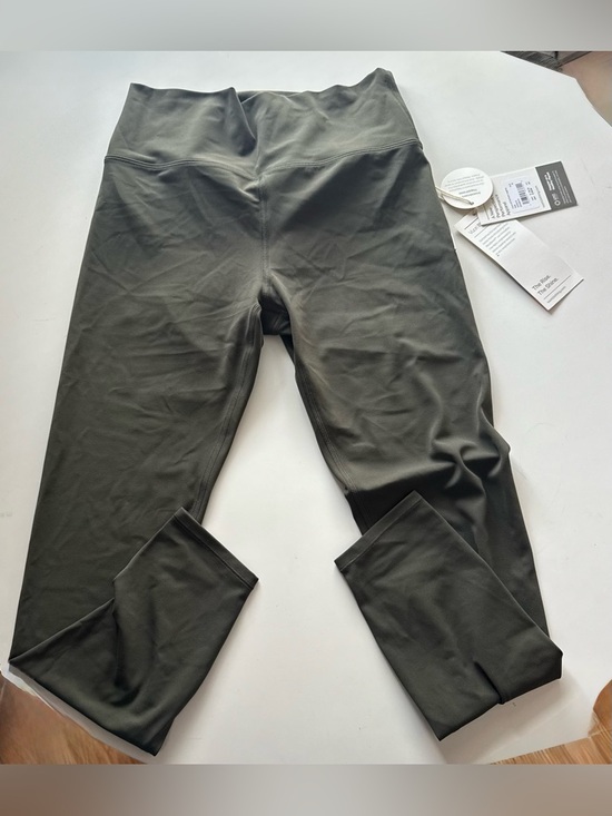 Vuori Pants - Vuori Olive Green Performance Leggings AllTheFeelings Size M